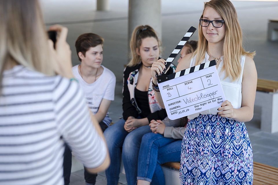 Handelsblatt macht Schule Videoblogger